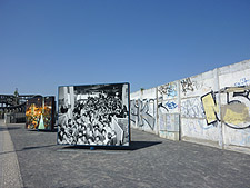 Erinnerung an den 9.November 1989, Maueröffnung an der Bornholmer Straße